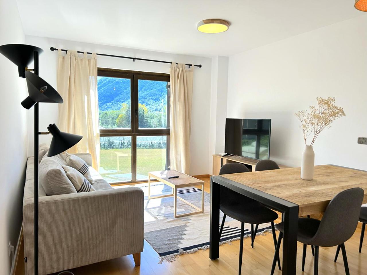 Modern I Familiar Apartament A Esterri D'Aneu By Rural D'Aneu Zewnętrze zdjęcie