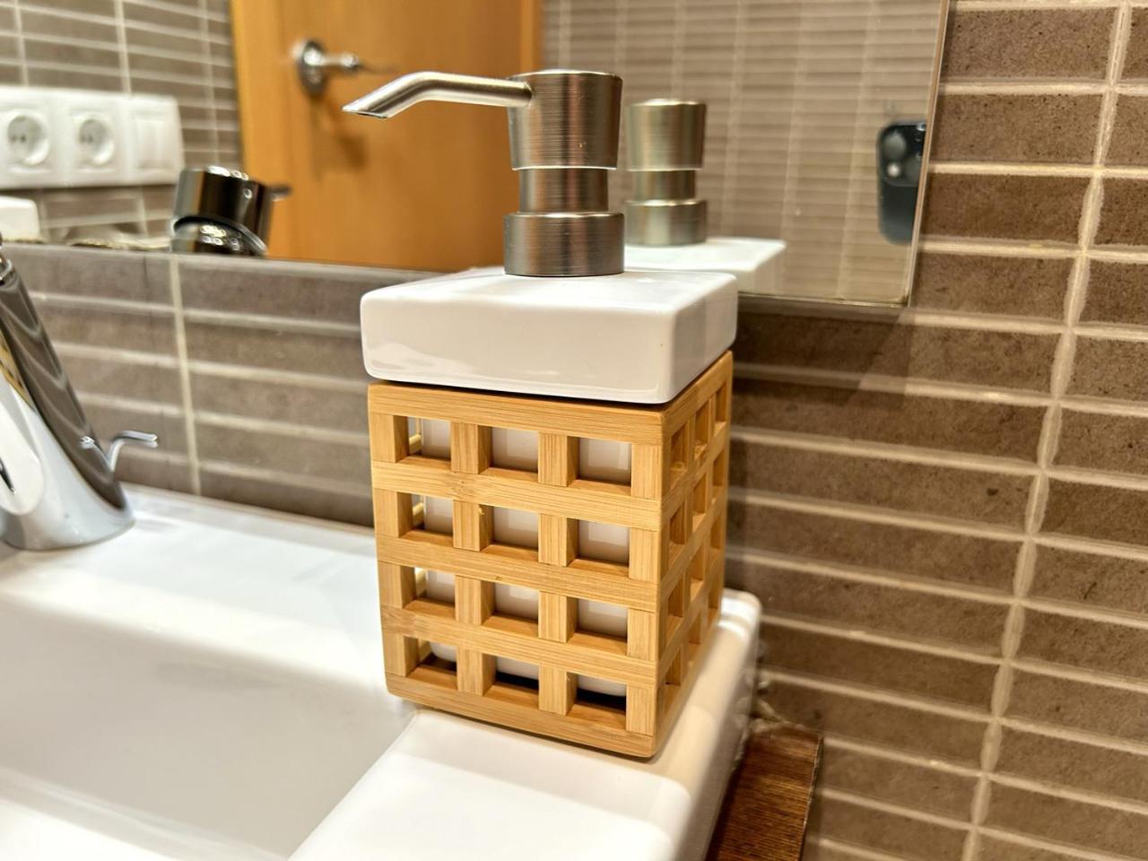 Modern I Familiar Apartament A Esterri D'Aneu By Rural D'Aneu Zewnętrze zdjęcie